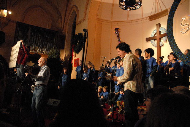 Pete Seeger and Matt Turk by Susan Ruttman